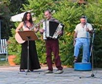 Il Gruppo Musicale: Debora, Gianmario, Giuseppe (10,6Kbytes)