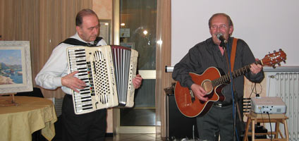 Gianmario Cantaluppi alla fisa e Gigi Rognoni alla chitarra